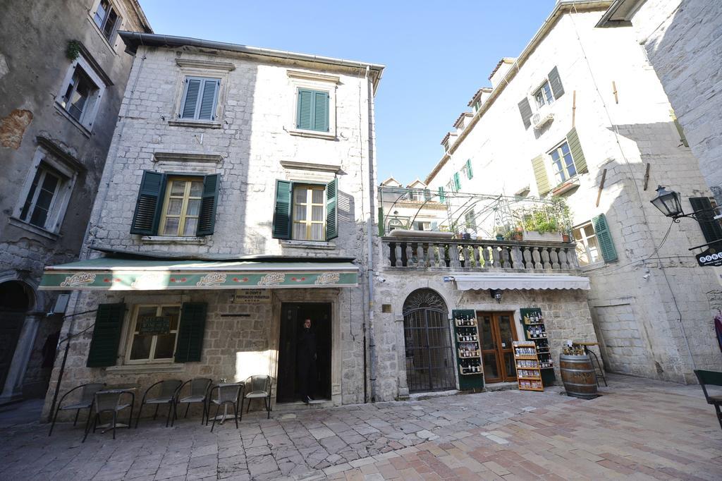 Palazzo Max And Alex Apartments Kotor Exterior photo